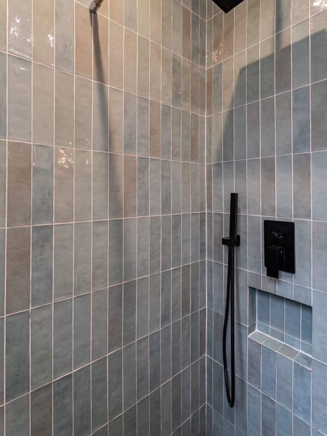 Création douche à l’italienne moderne à Clichy