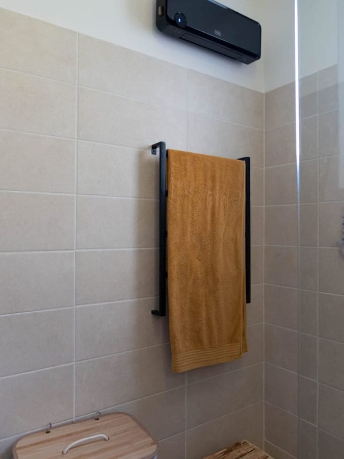 Installation d’un porte serviette dans douche à Montpellier