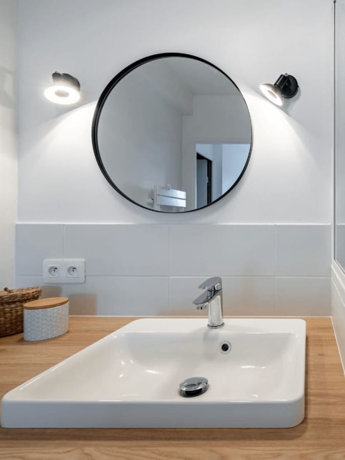 Rénovation meuble vasque salle de bain en appartement