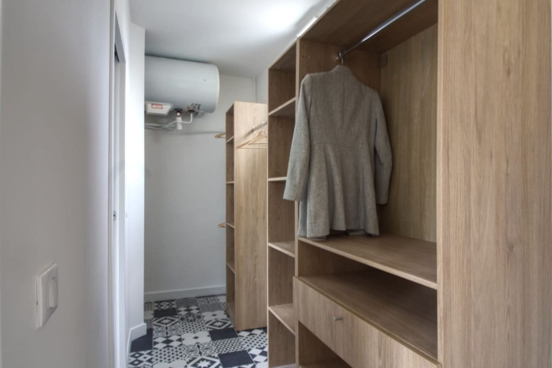 Rénovation avec installation d’un dressing en appartement à Asnière