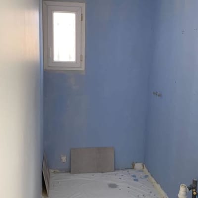 Chantier-salle-de-bain-mur-appartement-montpellier