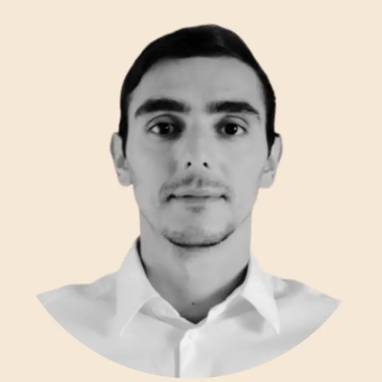Alex - Chef de Projet & Conducteur de Travaux chez AVOLTIS Rénovation