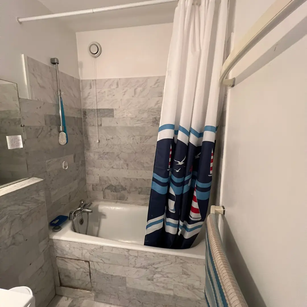 Salle de bain avant